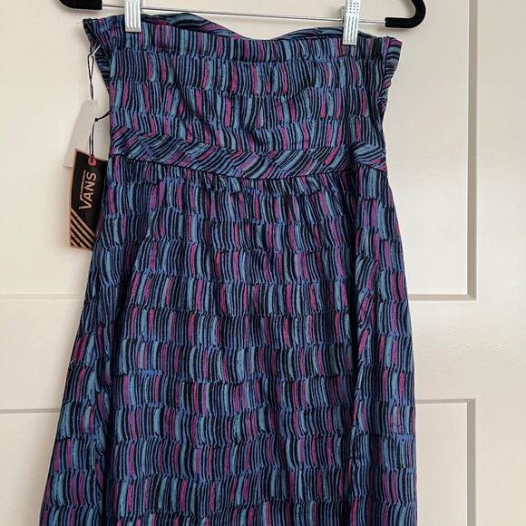 Vans Dress -  Strapless - NWT - Picture 3 of 7